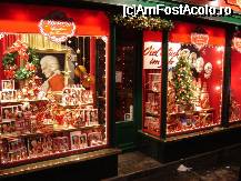 [P12] Vitrine decorate - Mozart este peste tot » foto by BOGDAN DSN
 - 
<span class="allrVoted glyphicon glyphicon-heart hidden" id="av26449"></span>
<a class="m-l-10 hidden" id="sv26449" onclick="voting_Foto_DelVot(,26449,464)" role="button">șterge vot <span class="glyphicon glyphicon-remove"></span></a>
<a id="v926449" class=" c-red"  onclick="voting_Foto_SetVot(26449)" role="button"><span class="glyphicon glyphicon-heart-empty"></span> <b>LIKE</b> = Votează poza</a> <img class="hidden"  id="f26449W9" src="/imagini/loader.gif" border="0" /><span class="AjErrMes hidden" id="e26449ErM"></span>