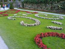 [P11] Parc din Salzburg cu frumoase motive florale » foto by Traveller
 - 
<span class="allrVoted glyphicon glyphicon-heart hidden" id="av60298"></span>
<a class="m-l-10 hidden" id="sv60298" onclick="voting_Foto_DelVot(,60298,464)" role="button">șterge vot <span class="glyphicon glyphicon-remove"></span></a>
<a id="v960298" class=" c-red"  onclick="voting_Foto_SetVot(60298)" role="button"><span class="glyphicon glyphicon-heart-empty"></span> <b>LIKE</b> = Votează poza</a> <img class="hidden"  id="f60298W9" src="/imagini/loader.gif" border="0" /><span class="AjErrMes hidden" id="e60298ErM"></span>