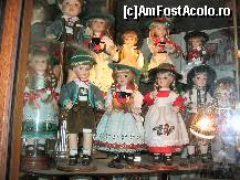 [P03] Papusi in costume populare austriece » foto by Traveller
 - 
<span class="allrVoted glyphicon glyphicon-heart hidden" id="av58958"></span>
<a class="m-l-10 hidden" id="sv58958" onclick="voting_Foto_DelVot(,58958,464)" role="button">șterge vot <span class="glyphicon glyphicon-remove"></span></a>
<a id="v958958" class=" c-red"  onclick="voting_Foto_SetVot(58958)" role="button"><span class="glyphicon glyphicon-heart-empty"></span> <b>LIKE</b> = Votează poza</a> <img class="hidden"  id="f58958W9" src="/imagini/loader.gif" border="0" /><span class="AjErrMes hidden" id="e58958ErM"></span>