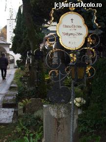 [P14] In Cimitirul Sf Peter am intalnit crucea cu numele Annei Chromy -autoarea sculpturii Pieta ...Oare doreste sa fie inmormantata aici??!! » foto by mirelaviolet
 - 
<span class="allrVoted glyphicon glyphicon-heart hidden" id="av173269"></span>
<a class="m-l-10 hidden" id="sv173269" onclick="voting_Foto_DelVot(,173269,464)" role="button">șterge vot <span class="glyphicon glyphicon-remove"></span></a>
<a id="v9173269" class=" c-red"  onclick="voting_Foto_SetVot(173269)" role="button"><span class="glyphicon glyphicon-heart-empty"></span> <b>LIKE</b> = Votează poza</a> <img class="hidden"  id="f173269W9" src="/imagini/loader.gif" border="0" /><span class="AjErrMes hidden" id="e173269ErM"></span>