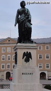 [P07] Statuia lui Mozart - Salzburg.  » foto by Nasshu
 - 
<span class="allrVoted glyphicon glyphicon-heart hidden" id="av398695"></span>
<a class="m-l-10 hidden" id="sv398695" onclick="voting_Foto_DelVot(,398695,464)" role="button">șterge vot <span class="glyphicon glyphicon-remove"></span></a>
<a id="v9398695" class=" c-red"  onclick="voting_Foto_SetVot(398695)" role="button"><span class="glyphicon glyphicon-heart-empty"></span> <b>LIKE</b> = Votează poza</a> <img class="hidden"  id="f398695W9" src="/imagini/loader.gif" border="0" /><span class="AjErrMes hidden" id="e398695ErM"></span>