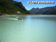[P10] Pe lacul Silvretta se pot face plimbari cu vaporasul » foto by BOGDAN DSN
 - 
<span class="allrVoted glyphicon glyphicon-heart hidden" id="av62903"></span>
<a class="m-l-10 hidden" id="sv62903" onclick="voting_Foto_DelVot(,62903,465)" role="button">șterge vot <span class="glyphicon glyphicon-remove"></span></a>
<a id="v962903" class=" c-red"  onclick="voting_Foto_SetVot(62903)" role="button"><span class="glyphicon glyphicon-heart-empty"></span> <b>LIKE</b> = Votează poza</a> <img class="hidden"  id="f62903W9" src="/imagini/loader.gif" border="0" /><span class="AjErrMes hidden" id="e62903ErM"></span>