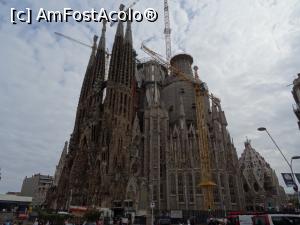 [P09] Pururea neterminata Sagrada Familia » foto by simon_niculae
 - 
<span class="allrVoted glyphicon glyphicon-heart hidden" id="av786831"></span>
<a class="m-l-10 hidden" id="sv786831" onclick="voting_Foto_DelVot(,786831,480)" role="button">șterge vot <span class="glyphicon glyphicon-remove"></span></a>
<a id="v9786831" class=" c-red"  onclick="voting_Foto_SetVot(786831)" role="button"><span class="glyphicon glyphicon-heart-empty"></span> <b>LIKE</b> = Votează poza</a> <img class="hidden"  id="f786831W9" src="/imagini/loader.gif" border="0" /><span class="AjErrMes hidden" id="e786831ErM"></span>