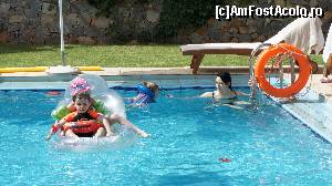[P03] Piscina noastra marisoara » foto by tonyec
 - 
<span class="allrVoted glyphicon glyphicon-heart hidden" id="av587164"></span>
<a class="m-l-10 hidden" id="sv587164" onclick="voting_Foto_DelVot(,587164,481)" role="button">șterge vot <span class="glyphicon glyphicon-remove"></span></a>
<a id="v9587164" class=" c-red"  onclick="voting_Foto_SetVot(587164)" role="button"><span class="glyphicon glyphicon-heart-empty"></span> <b>LIKE</b> = Votează poza</a> <img class="hidden"  id="f587164W9" src="/imagini/loader.gif" border="0" /><span class="AjErrMes hidden" id="e587164ErM"></span>