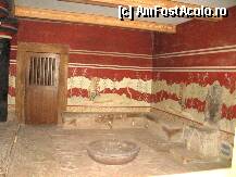[P14] Knossos-sala tronului lui Minos. Tronul in dreapta, vas pentru ofrande, fresce. » foto by Michi
 - 
<span class="allrVoted glyphicon glyphicon-heart hidden" id="av78735"></span>
<a class="m-l-10 hidden" id="sv78735" onclick="voting_Foto_DelVot(,78735,481)" role="button">șterge vot <span class="glyphicon glyphicon-remove"></span></a>
<a id="v978735" class=" c-red"  onclick="voting_Foto_SetVot(78735)" role="button"><span class="glyphicon glyphicon-heart-empty"></span> <b>LIKE</b> = Votează poza</a> <img class="hidden"  id="f78735W9" src="/imagini/loader.gif" border="0" /><span class="AjErrMes hidden" id="e78735ErM"></span>