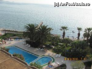 [P31] piscina mica vazuta de la etajul 5 » foto by elygeo
 - 
<span class="allrVoted glyphicon glyphicon-heart hidden" id="av417120"></span>
<a class="m-l-10 hidden" id="sv417120" onclick="voting_Foto_DelVot(,417120,494)" role="button">șterge vot <span class="glyphicon glyphicon-remove"></span></a>
<a id="v9417120" class=" c-red"  onclick="voting_Foto_SetVot(417120)" role="button"><span class="glyphicon glyphicon-heart-empty"></span> <b>LIKE</b> = Votează poza</a> <img class="hidden"  id="f417120W9" src="/imagini/loader.gif" border="0" /><span class="AjErrMes hidden" id="e417120ErM"></span>