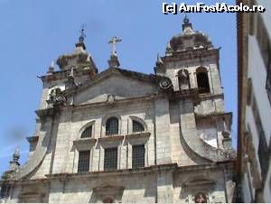 [P11] Exteriorul în stil baroc-rococo al Mănăstirii benedictine de Sao Martinho de Tibaes de lângă Braga.  » foto by Carmen Ion
 - 
<span class="allrVoted glyphicon glyphicon-heart hidden" id="av613308"></span>
<a class="m-l-10 hidden" id="sv613308" onclick="voting_Foto_DelVot(,613308,516)" role="button">șterge vot <span class="glyphicon glyphicon-remove"></span></a>
<a id="v9613308" class=" c-red"  onclick="voting_Foto_SetVot(613308)" role="button"><span class="glyphicon glyphicon-heart-empty"></span> <b>LIKE</b> = Votează poza</a> <img class="hidden"  id="f613308W9" src="/imagini/loader.gif" border="0" /><span class="AjErrMes hidden" id="e613308ErM"></span>
