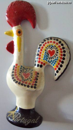 [P02] Unul din favoriţii mei din colecţia de magneţi de frigider: Galo de Barcelos.  » foto by Carmen Ion
 - 
<span class="allrVoted glyphicon glyphicon-heart hidden" id="av622116"></span>
<a class="m-l-10 hidden" id="sv622116" onclick="voting_Foto_DelVot(,622116,516)" role="button">șterge vot <span class="glyphicon glyphicon-remove"></span></a>
<a id="v9622116" class=" c-red"  onclick="voting_Foto_SetVot(622116)" role="button"><span class="glyphicon glyphicon-heart-empty"></span> <b>LIKE</b> = Votează poza</a> <img class="hidden"  id="f622116W9" src="/imagini/loader.gif" border="0" /><span class="AjErrMes hidden" id="e622116ErM"></span>