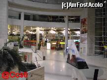 [P01] La 3 dimineaţa, aeroportul Lisabona este practic pustiu. » foto by Costi
 - 
<span class="allrVoted glyphicon glyphicon-heart hidden" id="av254390"></span>
<a class="m-l-10 hidden" id="sv254390" onclick="voting_Foto_DelVot(,254390,516)" role="button">șterge vot <span class="glyphicon glyphicon-remove"></span></a>
<a id="v9254390" class=" c-red"  onclick="voting_Foto_SetVot(254390)" role="button"><span class="glyphicon glyphicon-heart-empty"></span> <b>LIKE</b> = Votează poza</a> <img class="hidden"  id="f254390W9" src="/imagini/loader.gif" border="0" /><span class="AjErrMes hidden" id="e254390ErM"></span>