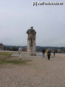 [P20] Statuia regelui Joao III, fondatorul universitatii din Coimbra » foto by Michi
 - 
<span class="allrVoted glyphicon glyphicon-heart hidden" id="av297100"></span>
<a class="m-l-10 hidden" id="sv297100" onclick="voting_Foto_DelVot(,297100,516)" role="button">șterge vot <span class="glyphicon glyphicon-remove"></span></a>
<a id="v9297100" class=" c-red"  onclick="voting_Foto_SetVot(297100)" role="button"><span class="glyphicon glyphicon-heart-empty"></span> <b>LIKE</b> = Votează poza</a> <img class="hidden"  id="f297100W9" src="/imagini/loader.gif" border="0" /><span class="AjErrMes hidden" id="e297100ErM"></span>