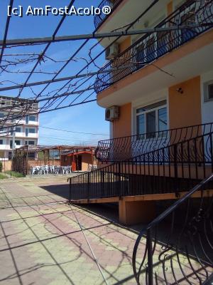 [P06] Casa Nanu - Eforie Nord – Strada Meduzei » foto by danaeldreny*
 - 
<span class="allrVoted glyphicon glyphicon-heart hidden" id="av869876"></span>
<a class="m-l-10 hidden" id="sv869876" onclick="voting_Foto_DelVot(,869876,541)" role="button">șterge vot <span class="glyphicon glyphicon-remove"></span></a>
<a id="v9869876" class=" c-red"  onclick="voting_Foto_SetVot(869876)" role="button"><span class="glyphicon glyphicon-heart-empty"></span> <b>LIKE</b> = Votează poza</a> <img class="hidden"  id="f869876W9" src="/imagini/loader.gif" border="0" /><span class="AjErrMes hidden" id="e869876ErM"></span>