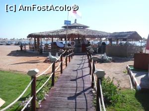 [P14] restaurantul de pe plaja » foto by elenaadina
 - 
<span class="allrVoted glyphicon glyphicon-heart hidden" id="av837806"></span>
<a class="m-l-10 hidden" id="sv837806" onclick="voting_Foto_DelVot(,837806,545)" role="button">șterge vot <span class="glyphicon glyphicon-remove"></span></a>
<a id="v9837806" class=" c-red"  onclick="voting_Foto_SetVot(837806)" role="button"><span class="glyphicon glyphicon-heart-empty"></span> <b>LIKE</b> = Votează poza</a> <img class="hidden"  id="f837806W9" src="/imagini/loader.gif" border="0" /><span class="AjErrMes hidden" id="e837806ErM"></span>