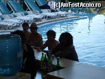 [P23] Turisti in piscina, si totusi la bar...  » foto by DanaRO
 - 
<span class="allrVoted glyphicon glyphicon-heart hidden" id="av425215"></span>
<a class="m-l-10 hidden" id="sv425215" onclick="voting_Foto_DelVot(,425215,549)" role="button">șterge vot <span class="glyphicon glyphicon-remove"></span></a>
<a id="v9425215" class=" c-red"  onclick="voting_Foto_SetVot(425215)" role="button"><span class="glyphicon glyphicon-heart-empty"></span> <b>LIKE</b> = Votează poza</a> <img class="hidden"  id="f425215W9" src="/imagini/loader.gif" border="0" /><span class="AjErrMes hidden" id="e425215ErM"></span>