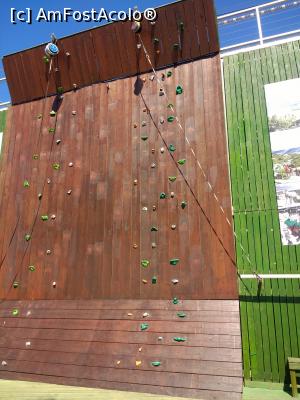 [P15] Perete de escalada. Cred ca era contra cost » foto by calincheita
 - 
<span class="allrVoted glyphicon glyphicon-heart hidden" id="av1016405"></span>
<a class="m-l-10 hidden" id="sv1016405" onclick="voting_Foto_DelVot(,1016405,58)" role="button">șterge vot <span class="glyphicon glyphicon-remove"></span></a>
<a id="v91016405" class=" c-red"  onclick="voting_Foto_SetVot(1016405)" role="button"><span class="glyphicon glyphicon-heart-empty"></span> <b>LIKE</b> = Votează poza</a> <img class="hidden"  id="f1016405W9" src="/imagini/loader.gif" border="0" /><span class="AjErrMes hidden" id="e1016405ErM"></span>