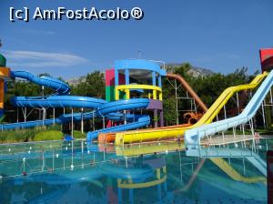 [P04] Rixos Sungate - aquapark-ul » foto by Cris
 - 
<span class="allrVoted glyphicon glyphicon-heart hidden" id="av977111"></span>
<a class="m-l-10 hidden" id="sv977111" onclick="voting_Foto_DelVot(,977111,58)" role="button">șterge vot <span class="glyphicon glyphicon-remove"></span></a>
<a id="v9977111" class=" c-red"  onclick="voting_Foto_SetVot(977111)" role="button"><span class="glyphicon glyphicon-heart-empty"></span> <b>LIKE</b> = Votează poza</a> <img class="hidden"  id="f977111W9" src="/imagini/loader.gif" border="0" /><span class="AjErrMes hidden" id="e977111ErM"></span>
