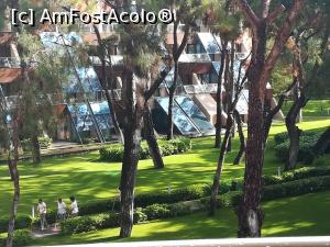 [P56] Rixos Sungate - Terrace House, vedere din balcon și angajații care măturau băltocile » foto by Cris
 - 
<span class="allrVoted glyphicon glyphicon-heart hidden" id="av977163"></span>
<a class="m-l-10 hidden" id="sv977163" onclick="voting_Foto_DelVot(,977163,58)" role="button">șterge vot <span class="glyphicon glyphicon-remove"></span></a>
<a id="v9977163" class=" c-red"  onclick="voting_Foto_SetVot(977163)" role="button"><span class="glyphicon glyphicon-heart-empty"></span> <b>LIKE</b> = Votează poza</a> <img class="hidden"  id="f977163W9" src="/imagini/loader.gif" border="0" /><span class="AjErrMes hidden" id="e977163ErM"></span>