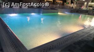 [P14] imagine cu piscina exterioara noaptea » foto by silvia tudoran
 - 
<span class="allrVoted glyphicon glyphicon-heart hidden" id="av918938"></span>
<a class="m-l-10 hidden" id="sv918938" onclick="voting_Foto_DelVot(,918938,581)" role="button">șterge vot <span class="glyphicon glyphicon-remove"></span></a>
<a id="v9918938" class=" c-red"  onclick="voting_Foto_SetVot(918938)" role="button"><span class="glyphicon glyphicon-heart-empty"></span> <b>LIKE</b> = Votează poza</a> <img class="hidden"  id="f918938W9" src="/imagini/loader.gif" border="0" /><span class="AjErrMes hidden" id="e918938ErM"></span>
