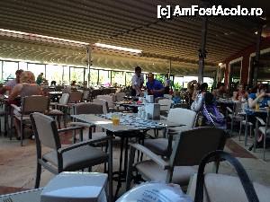 [P11] terasa restaurantului principal are acoperis retractabil actionat de o telecomanda; din cand in cand cineva verifica daca e cazul sa mai acopere sau sa descopere terasa » foto by dandana
 - 
<span class="allrVoted glyphicon glyphicon-heart hidden" id="av432236"></span>
<a class="m-l-10 hidden" id="sv432236" onclick="voting_Foto_DelVot(,432236,6)" role="button">șterge vot <span class="glyphicon glyphicon-remove"></span></a>
<a id="v9432236" class=" c-red"  onclick="voting_Foto_SetVot(432236)" role="button"><span class="glyphicon glyphicon-heart-empty"></span> <b>LIKE</b> = Votează poza</a> <img class="hidden"  id="f432236W9" src="/imagini/loader.gif" border="0" /><span class="AjErrMes hidden" id="e432236ErM"></span>
