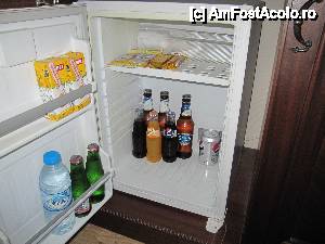 [P02] minibarul » foto by dandana
 - 
<span class="allrVoted glyphicon glyphicon-heart hidden" id="av432227"></span>
<a class="m-l-10 hidden" id="sv432227" onclick="voting_Foto_DelVot(,432227,6)" role="button">șterge vot <span class="glyphicon glyphicon-remove"></span></a>
<a id="v9432227" class=" c-red"  onclick="voting_Foto_SetVot(432227)" role="button"><span class="glyphicon glyphicon-heart-empty"></span> <b>LIKE</b> = Votează poza</a> <img class="hidden"  id="f432227W9" src="/imagini/loader.gif" border="0" /><span class="AjErrMes hidden" id="e432227ErM"></span>