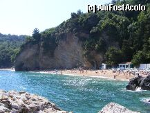 [P12] sunt doua plaje, alaturate, trecerea de la una la alta se face printr-un fel de podet suspendat (se vede in stanga pozei ca trebuie trecut de pintenul acela) » foto by vio1204*
 - 
<span class="allrVoted glyphicon glyphicon-heart hidden" id="av1458"></span>
<a class="m-l-10 hidden" id="sv1458" onclick="voting_Foto_DelVot(,1458,609)" role="button">șterge vot <span class="glyphicon glyphicon-remove"></span></a>
<a id="v91458" class=" c-red"  onclick="voting_Foto_SetVot(1458)" role="button"><span class="glyphicon glyphicon-heart-empty"></span> <b>LIKE</b> = Votează poza</a> <img class="hidden"  id="f1458W9" src="/imagini/loader.gif" border="0" /><span class="AjErrMes hidden" id="e1458ErM"></span>