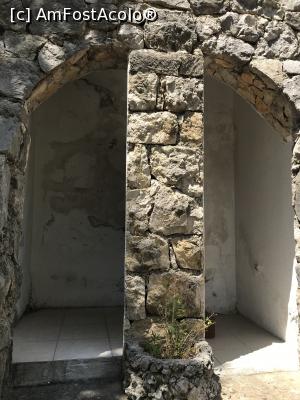 [P36] Vepric, Makarska<p> Loc pentru spovedanie » foto by krisstinna
 - 
<span class="allrVoted glyphicon glyphicon-heart hidden" id="av996142"></span>
<a class="m-l-10 hidden" id="sv996142" onclick="voting_Foto_DelVot(,996142,619)" role="button">șterge vot <span class="glyphicon glyphicon-remove"></span></a>
<a id="v9996142" class=" c-red"  onclick="voting_Foto_SetVot(996142)" role="button"><span class="glyphicon glyphicon-heart-empty"></span> <b>LIKE</b> = Votează poza</a> <img class="hidden"  id="f996142W9" src="/imagini/loader.gif" border="0" /><span class="AjErrMes hidden" id="e996142ErM"></span>