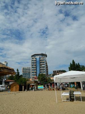 [P01] hotelul Astera... vedere de la plaja » foto by danadima
 - 
<span class="allrVoted glyphicon glyphicon-heart hidden" id="av579453"></span>
<a class="m-l-10 hidden" id="sv579453" onclick="voting_Foto_DelVot(,579453,621)" role="button">șterge vot <span class="glyphicon glyphicon-remove"></span></a>
<a id="v9579453" class=" c-red"  onclick="voting_Foto_SetVot(579453)" role="button"><span class="glyphicon glyphicon-heart-empty"></span> <b>LIKE</b> = Votează poza</a> <img class="hidden"  id="f579453W9" src="/imagini/loader.gif" border="0" /><span class="AjErrMes hidden" id="e579453ErM"></span>