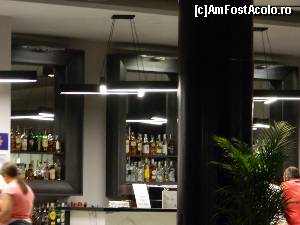 [P05] lobby bar » foto by danadima
 - 
<span class="allrVoted glyphicon glyphicon-heart hidden" id="av579457"></span>
<a class="m-l-10 hidden" id="sv579457" onclick="voting_Foto_DelVot(,579457,621)" role="button">șterge vot <span class="glyphicon glyphicon-remove"></span></a>
<a id="v9579457" class=" c-red"  onclick="voting_Foto_SetVot(579457)" role="button"><span class="glyphicon glyphicon-heart-empty"></span> <b>LIKE</b> = Votează poza</a> <img class="hidden"  id="f579457W9" src="/imagini/loader.gif" border="0" /><span class="AjErrMes hidden" id="e579457ErM"></span>