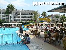 [P06] Piscina principala » foto by leevyou
 - 
<span class="allrVoted glyphicon glyphicon-heart hidden" id="av251821"></span>
<a class="m-l-10 hidden" id="sv251821" onclick="voting_Foto_DelVot(,251821,626)" role="button">șterge vot <span class="glyphicon glyphicon-remove"></span></a>
<a id="v9251821" class=" c-red"  onclick="voting_Foto_SetVot(251821)" role="button"><span class="glyphicon glyphicon-heart-empty"></span> <b>LIKE</b> = Votează poza</a> <img class="hidden"  id="f251821W9" src="/imagini/loader.gif" border="0" /><span class="AjErrMes hidden" id="e251821ErM"></span>