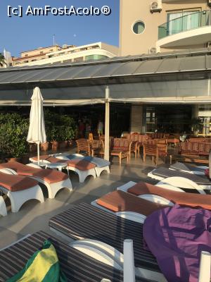 [P36] Plaja de la piscina de relaxare, Corp A » foto by krisstinna
 - 
<span class="allrVoted glyphicon glyphicon-heart hidden" id="av1121552"></span>
<a class="m-l-10 hidden" id="sv1121552" onclick="voting_Foto_DelVot(,1121552,626)" role="button">șterge vot <span class="glyphicon glyphicon-remove"></span></a>
<a id="v91121552" class=" c-red"  onclick="voting_Foto_SetVot(1121552)" role="button"><span class="glyphicon glyphicon-heart-empty"></span> <b>LIKE</b> = Votează poza</a> <img class="hidden"  id="f1121552W9" src="/imagini/loader.gif" border="0" /><span class="AjErrMes hidden" id="e1121552ErM"></span>