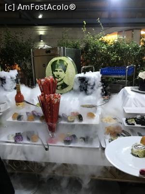 [P56] Prin restaurant, seara chinezească » foto by krisstinna
 - 
<span class="allrVoted glyphicon glyphicon-heart hidden" id="av1121572"></span>
<a class="m-l-10 hidden" id="sv1121572" onclick="voting_Foto_DelVot(,1121572,626)" role="button">șterge vot <span class="glyphicon glyphicon-remove"></span></a>
<a id="v91121572" class=" c-red"  onclick="voting_Foto_SetVot(1121572)" role="button"><span class="glyphicon glyphicon-heart-empty"></span> <b>LIKE</b> = Votează poza</a> <img class="hidden"  id="f1121572W9" src="/imagini/loader.gif" border="0" /><span class="AjErrMes hidden" id="e1121572ErM"></span>
