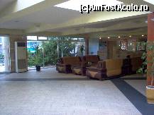 [P41] imagine din lobby, spre iesirea dinspre parcare » foto by hlli
 - 
<span class="allrVoted glyphicon glyphicon-heart hidden" id="av350593"></span>
<a class="m-l-10 hidden" id="sv350593" onclick="voting_Foto_DelVot(,350593,630)" role="button">șterge vot <span class="glyphicon glyphicon-remove"></span></a>
<a id="v9350593" class=" c-red"  onclick="voting_Foto_SetVot(350593)" role="button"><span class="glyphicon glyphicon-heart-empty"></span> <b>LIKE</b> = Votează poza</a> <img class="hidden"  id="f350593W9" src="/imagini/loader.gif" border="0" /><span class="AjErrMes hidden" id="e350593ErM"></span>