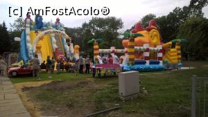 [P16] Parcul pentru copii aflat în apropierea hotelului, de unde nu s-ar mai fi dat duşi!  » foto by ioan marinescu
 - 
<span class="allrVoted glyphicon glyphicon-heart hidden" id="av864448"></span>
<a class="m-l-10 hidden" id="sv864448" onclick="voting_Foto_DelVot(,864448,630)" role="button">șterge vot <span class="glyphicon glyphicon-remove"></span></a>
<a id="v9864448" class=" c-red"  onclick="voting_Foto_SetVot(864448)" role="button"><span class="glyphicon glyphicon-heart-empty"></span> <b>LIKE</b> = Votează poza</a> <img class="hidden"  id="f864448W9" src="/imagini/loader.gif" border="0" /><span class="AjErrMes hidden" id="e864448ErM"></span>