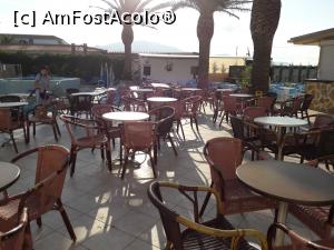 [P13] langa poolbar » foto by silvia tudoran
 - 
<span class="allrVoted glyphicon glyphicon-heart hidden" id="av987817"></span>
<a class="m-l-10 hidden" id="sv987817" onclick="voting_Foto_DelVot(,987817,633)" role="button">șterge vot <span class="glyphicon glyphicon-remove"></span></a>
<a id="v9987817" class=" c-red"  onclick="voting_Foto_SetVot(987817)" role="button"><span class="glyphicon glyphicon-heart-empty"></span> <b>LIKE</b> = Votează poza</a> <img class="hidden"  id="f987817W9" src="/imagini/loader.gif" border="0" /><span class="AjErrMes hidden" id="e987817ErM"></span>