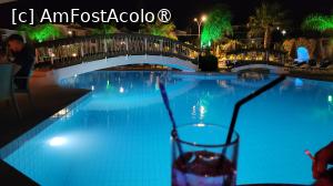 [P20] Piscina de la Antonis Bar » foto by vlado2
 - 
<span class="allrVoted glyphicon glyphicon-heart hidden" id="av1519217"></span>
<a class="m-l-10 hidden" id="sv1519217" onclick="voting_Foto_DelVot(,1519217,640)" role="button">șterge vot <span class="glyphicon glyphicon-remove"></span></a>
<a id="v91519217" class=" c-red"  onclick="voting_Foto_SetVot(1519217)" role="button"><span class="glyphicon glyphicon-heart-empty"></span> <b>LIKE</b> = Votează poza</a> <img class="hidden"  id="f1519217W9" src="/imagini/loader.gif" border="0" /><span class="AjErrMes hidden" id="e1519217ErM"></span>