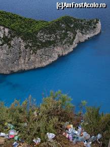 [P05] Insula Zakynthos - belvedere epava

Locuri ca acestea sunt cu duiumul pe insula. Multa mizerie, desi peisajele sunt exceptionale. 

Mizerie la fel ca la Eforie Nord sau chiar mai multa. » foto by boreal2007
 - 
<span class="allrVoted glyphicon glyphicon-heart hidden" id="av43467"></span>
<a class="m-l-10 hidden" id="sv43467" onclick="voting_Foto_DelVot(,43467,640)" role="button">șterge vot <span class="glyphicon glyphicon-remove"></span></a>
<a id="v943467" class=" c-red"  onclick="voting_Foto_SetVot(43467)" role="button"><span class="glyphicon glyphicon-heart-empty"></span> <b>LIKE</b> = Votează poza</a> <img class="hidden"  id="f43467W9" src="/imagini/loader.gif" border="0" /><span class="AjErrMes hidden" id="e43467ErM"></span>