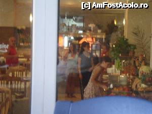 [P03] se putea lua masa si in sala interioara » foto by danadana*
 - 
<span class="allrVoted glyphicon glyphicon-heart hidden" id="av499072"></span>
<a class="m-l-10 hidden" id="sv499072" onclick="voting_Foto_DelVot(,499072,650)" role="button">șterge vot <span class="glyphicon glyphicon-remove"></span></a>
<a id="v9499072" class=" c-red"  onclick="voting_Foto_SetVot(499072)" role="button"><span class="glyphicon glyphicon-heart-empty"></span> <b>LIKE</b> = Votează poza</a> <img class="hidden"  id="f499072W9" src="/imagini/loader.gif" border="0" /><span class="AjErrMes hidden" id="e499072ErM"></span>