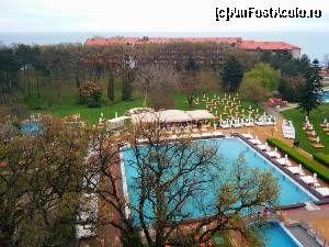 [P05] Vedere de la balcon către grădina imensă din spate » foto by cher-cher
 - 
<span class="allrVoted glyphicon glyphicon-heart hidden" id="av528758"></span>
<a class="m-l-10 hidden" id="sv528758" onclick="voting_Foto_DelVot(,528758,679)" role="button">șterge vot <span class="glyphicon glyphicon-remove"></span></a>
<a id="v9528758" class=" c-red"  onclick="voting_Foto_SetVot(528758)" role="button"><span class="glyphicon glyphicon-heart-empty"></span> <b>LIKE</b> = Votează poza</a> <img class="hidden"  id="f528758W9" src="/imagini/loader.gif" border="0" /><span class="AjErrMes hidden" id="e528758ErM"></span>