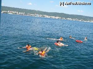 [P18] Baie in larg- de vis!!!  » foto by DanaRO
 - 
<span class="allrVoted glyphicon glyphicon-heart hidden" id="av354323"></span>
<a class="m-l-10 hidden" id="sv354323" onclick="voting_Foto_DelVot(,354323,679)" role="button">șterge vot <span class="glyphicon glyphicon-remove"></span></a>
<a id="v9354323" class=" c-red"  onclick="voting_Foto_SetVot(354323)" role="button"><span class="glyphicon glyphicon-heart-empty"></span> <b>LIKE</b> = Votează poza</a> <img class="hidden"  id="f354323W9" src="/imagini/loader.gif" border="0" /><span class="AjErrMes hidden" id="e354323ErM"></span>