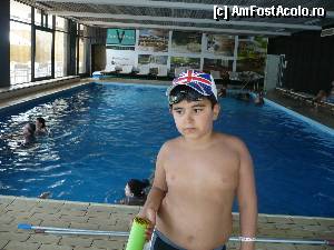 [P25] Piscina interioara cu apa termala.  » foto by DanaRO
 - 
<span class="allrVoted glyphicon glyphicon-heart hidden" id="av354330"></span>
<a class="m-l-10 hidden" id="sv354330" onclick="voting_Foto_DelVot(,354330,679)" role="button">șterge vot <span class="glyphicon glyphicon-remove"></span></a>
<a id="v9354330" class=" c-red"  onclick="voting_Foto_SetVot(354330)" role="button"><span class="glyphicon glyphicon-heart-empty"></span> <b>LIKE</b> = Votează poza</a> <img class="hidden"  id="f354330W9" src="/imagini/loader.gif" border="0" /><span class="AjErrMes hidden" id="e354330ErM"></span>