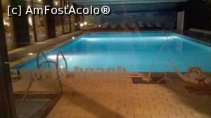[P05] Piscina interioara » foto by Elsa76
 - 
<span class="allrVoted glyphicon glyphicon-heart hidden" id="av779402"></span>
<a class="m-l-10 hidden" id="sv779402" onclick="voting_Foto_DelVot(,779402,679)" role="button">șterge vot <span class="glyphicon glyphicon-remove"></span></a>
<a id="v9779402" class=" c-red"  onclick="voting_Foto_SetVot(779402)" role="button"><span class="glyphicon glyphicon-heart-empty"></span> <b>LIKE</b> = Votează poza</a> <img class="hidden"  id="f779402W9" src="/imagini/loader.gif" border="0" /><span class="AjErrMes hidden" id="e779402ErM"></span>