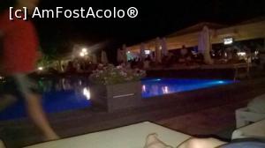 [P06] Piscina exterioara noaptea... si barul deschis non-stop.  » foto by Elsa76
 - 
<span class="allrVoted glyphicon glyphicon-heart hidden" id="av779403"></span>
<a class="m-l-10 hidden" id="sv779403" onclick="voting_Foto_DelVot(,779403,679)" role="button">șterge vot <span class="glyphicon glyphicon-remove"></span></a>
<a id="v9779403" class=" c-red"  onclick="voting_Foto_SetVot(779403)" role="button"><span class="glyphicon glyphicon-heart-empty"></span> <b>LIKE</b> = Votează poza</a> <img class="hidden"  id="f779403W9" src="/imagini/loader.gif" border="0" /><span class="AjErrMes hidden" id="e779403ErM"></span>