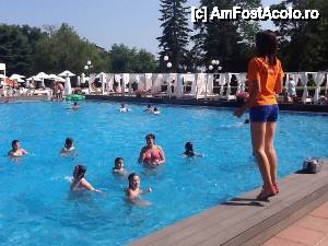 [P14] Aqua gym cu animatoarea » foto by irina.ciobanu
 - 
<span class="allrVoted glyphicon glyphicon-heart hidden" id="av433753"></span>
<a class="m-l-10 hidden" id="sv433753" onclick="voting_Foto_DelVot(,433753,679)" role="button">șterge vot <span class="glyphicon glyphicon-remove"></span></a>
<a id="v9433753" class=" c-red"  onclick="voting_Foto_SetVot(433753)" role="button"><span class="glyphicon glyphicon-heart-empty"></span> <b>LIKE</b> = Votează poza</a> <img class="hidden"  id="f433753W9" src="/imagini/loader.gif" border="0" /><span class="AjErrMes hidden" id="e433753ErM"></span>