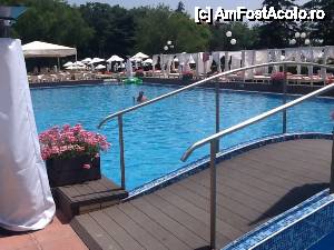 [P15] Piscina mare- de la 1 m la 1,6m adancime » foto by irina.ciobanu
 - 
<span class="allrVoted glyphicon glyphicon-heart hidden" id="av433754"></span>
<a class="m-l-10 hidden" id="sv433754" onclick="voting_Foto_DelVot(,433754,679)" role="button">șterge vot <span class="glyphicon glyphicon-remove"></span></a>
<a id="v9433754" class=" c-red"  onclick="voting_Foto_SetVot(433754)" role="button"><span class="glyphicon glyphicon-heart-empty"></span> <b>LIKE</b> = Votează poza</a> <img class="hidden"  id="f433754W9" src="/imagini/loader.gif" border="0" /><span class="AjErrMes hidden" id="e433754ErM"></span>