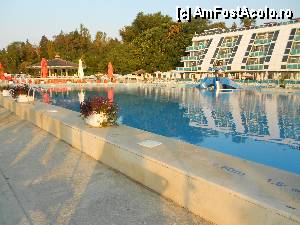 [P03] piscina mare de pe plaja » foto by lotzy
 - 
<span class="allrVoted glyphicon glyphicon-heart hidden" id="av382709"></span>
<a class="m-l-10 hidden" id="sv382709" onclick="voting_Foto_DelVot(,382709,679)" role="button">șterge vot <span class="glyphicon glyphicon-remove"></span></a>
<a id="v9382709" class=" c-red"  onclick="voting_Foto_SetVot(382709)" role="button"><span class="glyphicon glyphicon-heart-empty"></span> <b>LIKE</b> = Votează poza</a> <img class="hidden"  id="f382709W9" src="/imagini/loader.gif" border="0" /><span class="AjErrMes hidden" id="e382709ErM"></span>