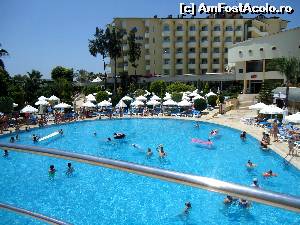 [P19] Piscina adulti » foto by Ana si Vlad
 - 
<span class="allrVoted glyphicon glyphicon-heart hidden" id="av637976"></span>
<a class="m-l-10 hidden" id="sv637976" onclick="voting_Foto_DelVot(,637976,68)" role="button">șterge vot <span class="glyphicon glyphicon-remove"></span></a>
<a id="v9637976" class=" c-red"  onclick="voting_Foto_SetVot(637976)" role="button"><span class="glyphicon glyphicon-heart-empty"></span> <b>LIKE</b> = Votează poza</a> <img class="hidden"  id="f637976W9" src="/imagini/loader.gif" border="0" /><span class="AjErrMes hidden" id="e637976ErM"></span>