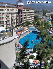 [P12] vedere de sus cu hotelul si piscina  » foto by rromino
 - 
<span class="allrVoted glyphicon glyphicon-heart hidden" id="av16431"></span>
<a class="m-l-10 hidden" id="sv16431" onclick="voting_Foto_DelVot(,16431,68)" role="button">șterge vot <span class="glyphicon glyphicon-remove"></span></a>
<a id="v916431" class=" c-red"  onclick="voting_Foto_SetVot(16431)" role="button"><span class="glyphicon glyphicon-heart-empty"></span> <b>LIKE</b> = Votează poza</a> <img class="hidden"  id="f16431W9" src="/imagini/loader.gif" border="0" /><span class="AjErrMes hidden" id="e16431ErM"></span>