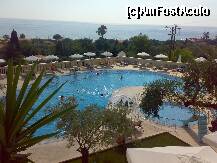 [P10] Piscina din dreapta hotelului Golden Nest,o oaza de relaxare,cand veneam din calatorii. » foto by siona*
 - 
<span class="allrVoted glyphicon glyphicon-heart hidden" id="av223702"></span>
<a class="m-l-10 hidden" id="sv223702" onclick="voting_Foto_DelVot(,223702,680)" role="button">șterge vot <span class="glyphicon glyphicon-remove"></span></a>
<a id="v9223702" class=" c-red"  onclick="voting_Foto_SetVot(223702)" role="button"><span class="glyphicon glyphicon-heart-empty"></span> <b>LIKE</b> = Votează poza</a> <img class="hidden"  id="f223702W9" src="/imagini/loader.gif" border="0" /><span class="AjErrMes hidden" id="e223702ErM"></span>
