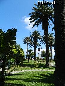[P18] Gradina palatului Achileion » foto by rromino
 - 
<span class="allrVoted glyphicon glyphicon-heart hidden" id="av210025"></span>
<a class="m-l-10 hidden" id="sv210025" onclick="voting_Foto_DelVot(,210025,680)" role="button">șterge vot <span class="glyphicon glyphicon-remove"></span></a>
<a id="v9210025" class=" c-red"  onclick="voting_Foto_SetVot(210025)" role="button"><span class="glyphicon glyphicon-heart-empty"></span> <b>LIKE</b> = Votează poza</a> <img class="hidden"  id="f210025W9" src="/imagini/loader.gif" border="0" /><span class="AjErrMes hidden" id="e210025ErM"></span>