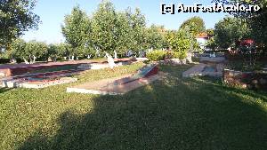 [P13] teren de minigolf » foto by silvia tudoran
 - 
<span class="allrVoted glyphicon glyphicon-heart hidden" id="av525291"></span>
<a class="m-l-10 hidden" id="sv525291" onclick="voting_Foto_DelVot(,525291,684)" role="button">șterge vot <span class="glyphicon glyphicon-remove"></span></a>
<a id="v9525291" class=" c-red"  onclick="voting_Foto_SetVot(525291)" role="button"><span class="glyphicon glyphicon-heart-empty"></span> <b>LIKE</b> = Votează poza</a> <img class="hidden"  id="f525291W9" src="/imagini/loader.gif" border="0" /><span class="AjErrMes hidden" id="e525291ErM"></span>