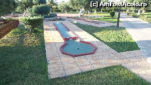[P16] terenul de minigolf » foto by silvia tudoran
 - 
<span class="allrVoted glyphicon glyphicon-heart hidden" id="av525295"></span>
<a class="m-l-10 hidden" id="sv525295" onclick="voting_Foto_DelVot(,525295,684)" role="button">șterge vot <span class="glyphicon glyphicon-remove"></span></a>
<a id="v9525295" class=" c-red"  onclick="voting_Foto_SetVot(525295)" role="button"><span class="glyphicon glyphicon-heart-empty"></span> <b>LIKE</b> = Votează poza</a> <img class="hidden"  id="f525295W9" src="/imagini/loader.gif" border="0" /><span class="AjErrMes hidden" id="e525295ErM"></span>